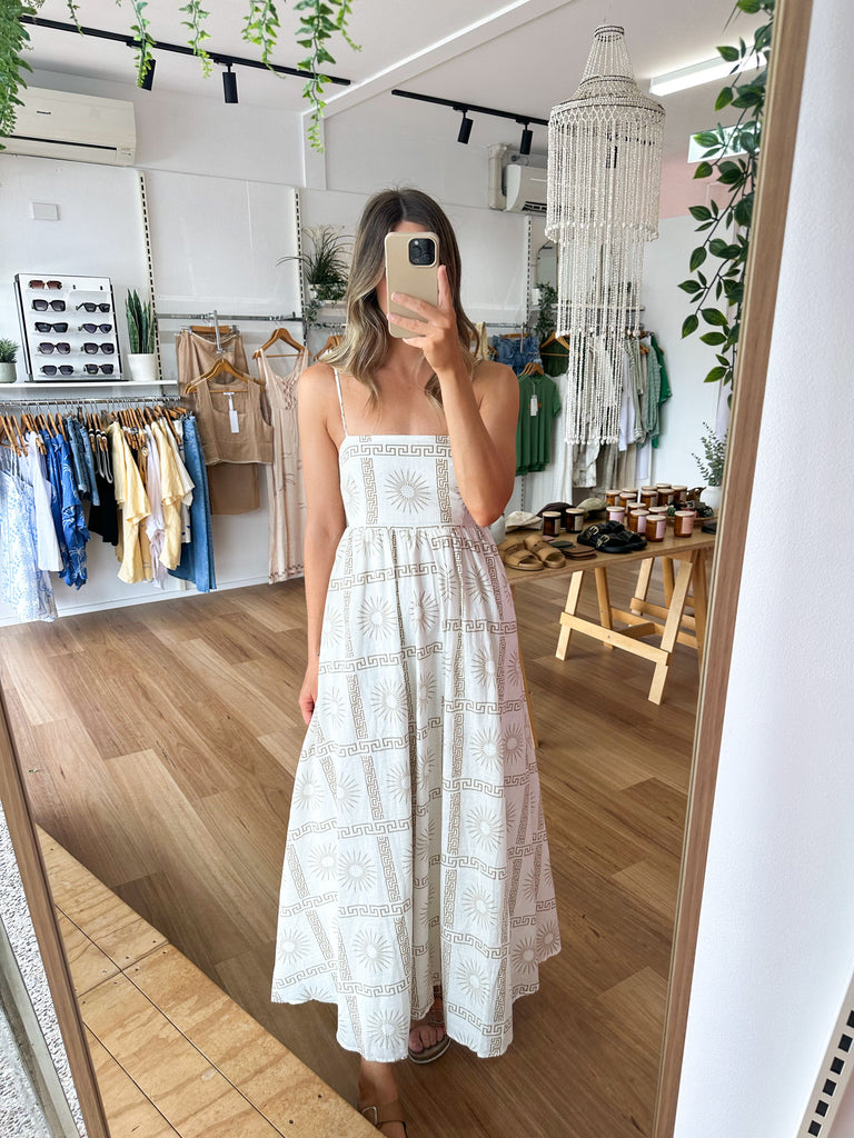 Cora Maxi Dress White – About a Girl