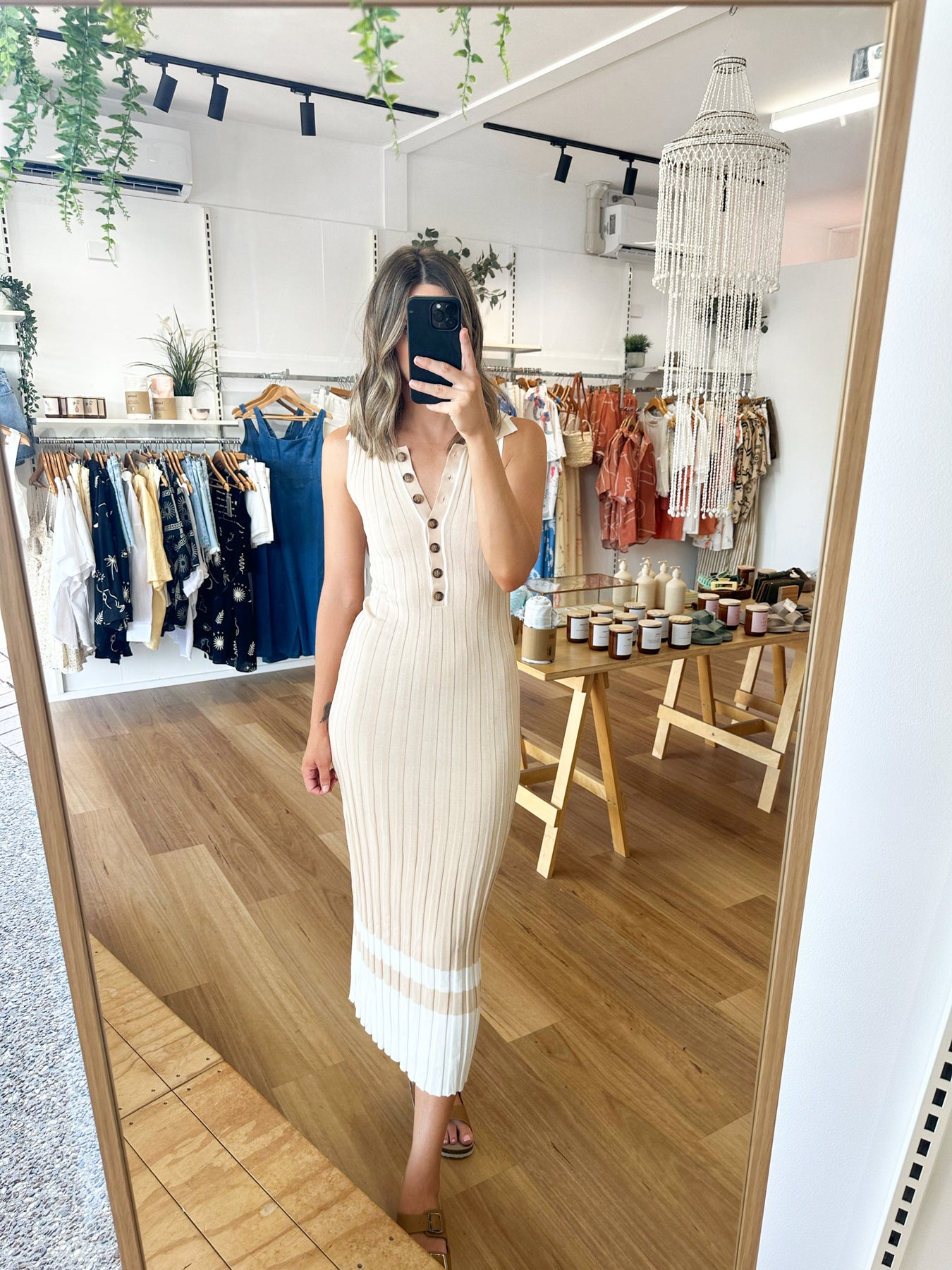 Online women clothes in Australia Best Online Clothing Stores About a Girl